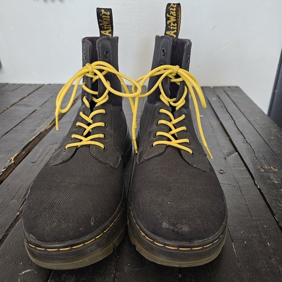 Dr. Martens Men\'s 11 Black Yellow High-Top Boots Chunky Sole Combat Work Utility